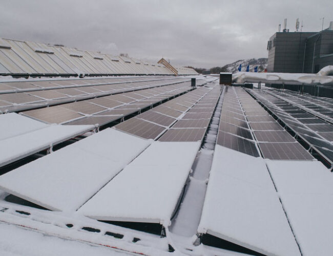 Snøsmelteteknologien har fungert slik den skal, det første driftsåret på taket av Down Town. Foto: Jørgen Nordby