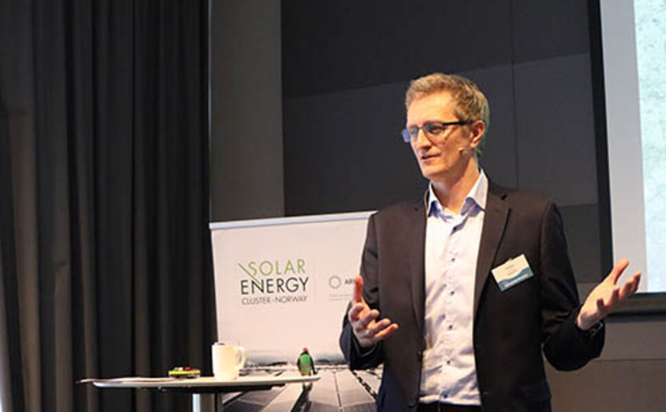 – Aktører i bransjen mener kostnaden for elektrolysører skal ned med 40 prosent i løpet av et par år, sa Ulf Eriksen i Statkraft på Hydrogenkonferansen 27. mai. Foto:Steinar Aasen/Norsk Hydrogenforum