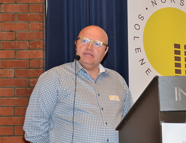 Teknisk sjef Leif Høili i Scandic Hotels var en av fordragsholderene på Solenergidagen 8. mai. Foto: Tekniske Nyheter
