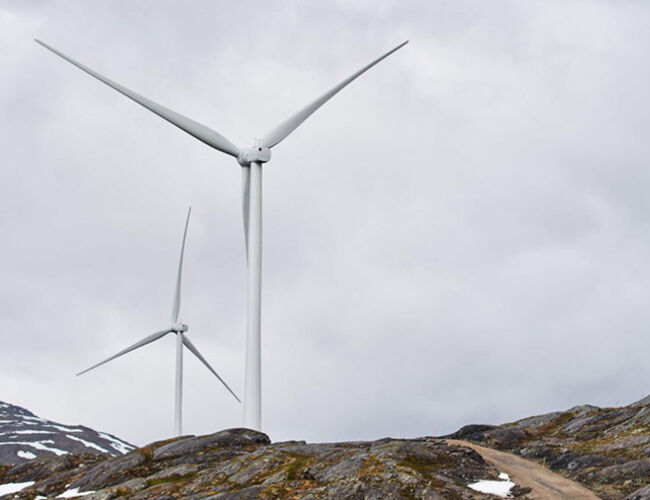Sørfjord vindkraftverk. Foto: NVE, cathchlight