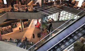 Deichman bibliotek - Åpen løsning mellom etasjene