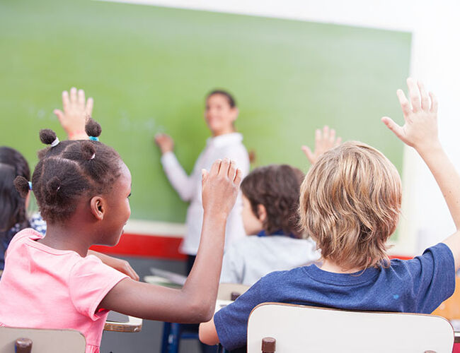 Ventilasjon er viktig for godt inneklima i et klasserom. Illustrasjonsfoto: Shutterstock