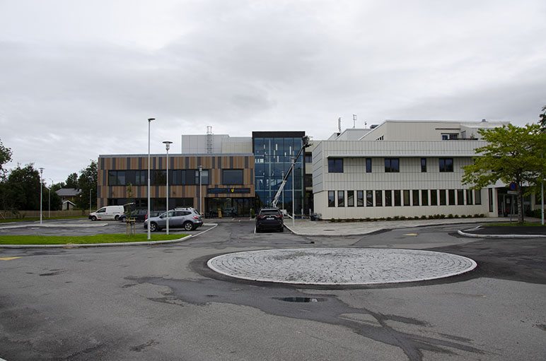 Distriktsmedisinsk senter i Brønnøy kommune foto EA.jpg