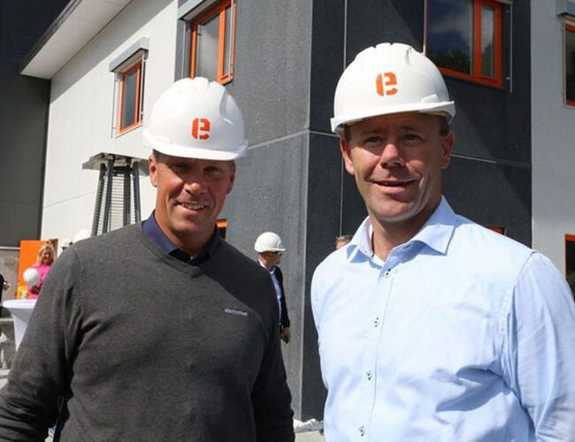 Daglig leder i Elementsør, Christian Berthelsen (til venstre) og salgs- og markedssjef i Elementsør, Kurt Jahnsson. Foto: Stiftelsen Miljøfyrtårn