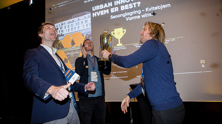 Kvitebjørn varme vinner innovasjonspris overrekkelse 2022 foto Johnny Syversen.jpg