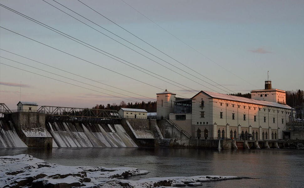Rånåsfoss kraftverk var Akershus Energis første kraftverk, og har produsert strøm i 100 år. Dog med 6 nye maskiner fra 2016. Foto: Akershus Energi