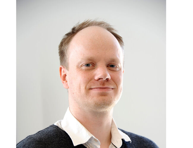 – Vi stanser ikke satsningen på elbiler i Norge kun fordi det finnes usikkerhet om opprinnelsen til innholdet i en liten prosentandel av batteriene, sier daglig leder Johannes Fjell Hojem i Nobio.
