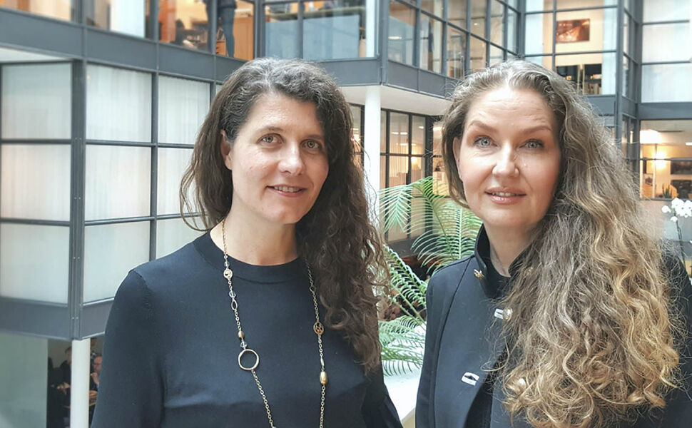 Katharina Th. Bramslev (til venstre) blir ny daglig leder for den nye organisasjonen. Styreleder blir konserndirektør i Veidekke ASA, Hege Schøyen Dillner.Foto: Grønn Byggallianse