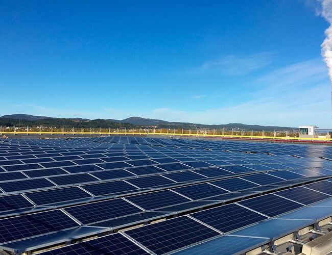 Solceller på taket på ASKO Vestfold-Telemarks lagerbygg. Foto: Norgesgruppen