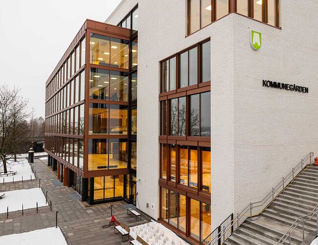 Den nye Kommunegården i Sandvika skal være en møteplass for Bærums innbyggere, frivilligheten, næringsliv, organisasjoner og kommunens tjenester. Foto: Insenti AS
