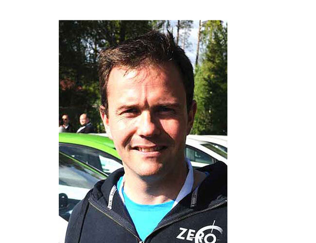 – Fornybart råstoff fra bærekraftig og sertifisert skog er et viktig bidrag for å redusere bruken av fossile ressurser, sier Marius Holm i Zero. Foto:Zero