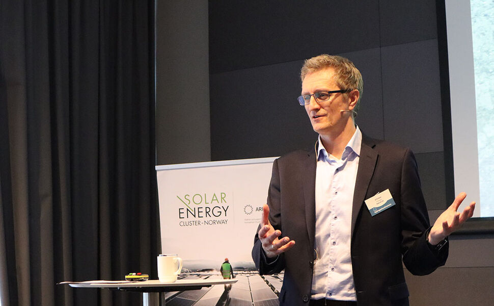 – Aktører i bransjen mener kostnaden for elektrolysører skal ned med 40 prosent i løpet av et par år, sa Ulf Eriksen i Statkraft på Hydrogenkonferansen 27. mai. Foto:Steinar Aasen/Norsk Hydrogenforum