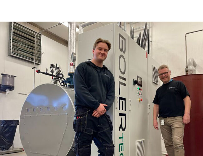 Fra venstre: Teknisk sjef Morten Leeteng Sagvang og fabrikksjef  Arild Nordvi. Foto: Nortura