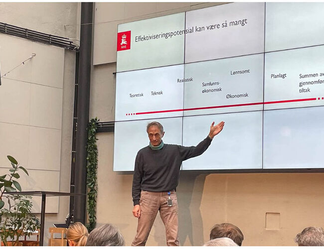 Olav K. Isachsen plasserer potensialene for energieffektivisering på en skala fra teoretisk og teknisk til planlagt og gjennomført. Foto: Novap