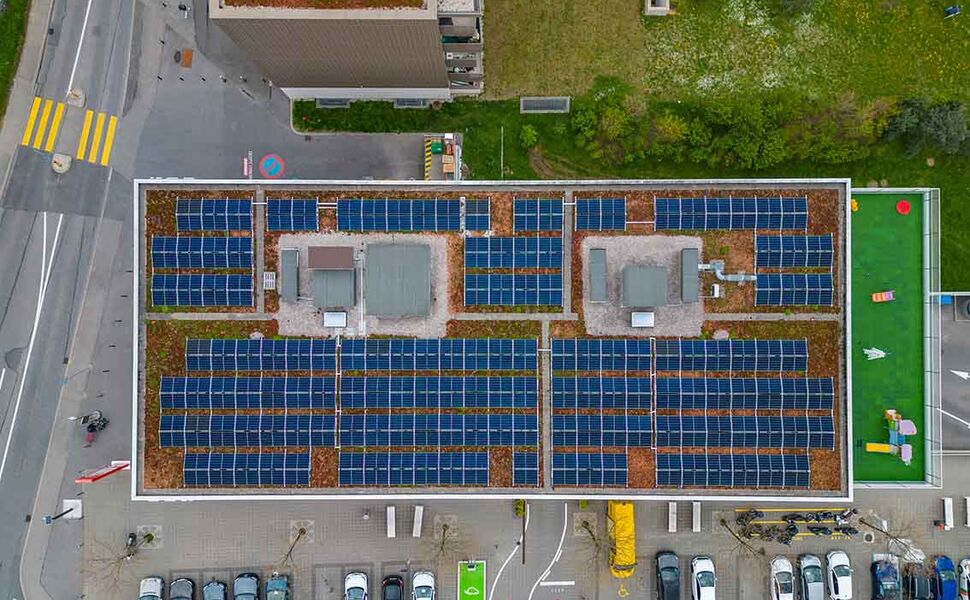 Solcelleparken på taket har en samlet effekt på 100 kWp. Foto: Eaton