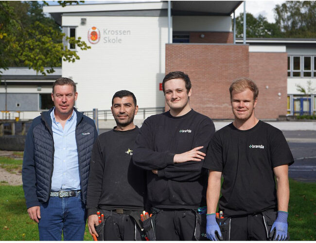 På bildet fra venstre: Roy Vidar Hilton, Fjandal Ahmed, David Larsen og Aleksander Liseth. Foto: Bravida
