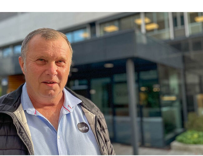 – De siste par årene har det vært mange jalla-monteringer; jeg synes det har økt. Disse klagene får vi fra kunder, og da reiser vi ut og følger opp. Vi ser mye bra, men dessverre mye dårlig også, sier Bjørnar Westerås i Wilfa.  Foto: Novap