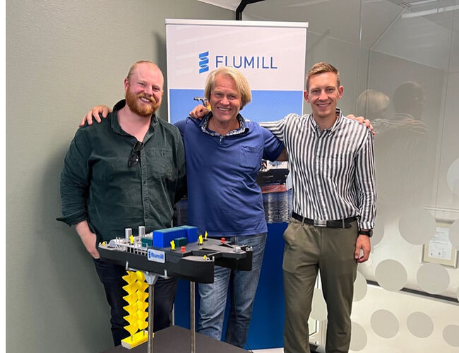 På bildet fra venstre: Benjamin Torvund, Hadsel kommune; Karl Tore Pedersen , Flumill  og Jørgen Henriksen, Hadsel kommune. Foto. Hadsel kommune