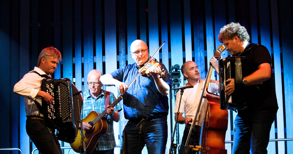 Grindstuen og Midtlis orkester Landsfestivalen 2015, foto Runhild Heggem