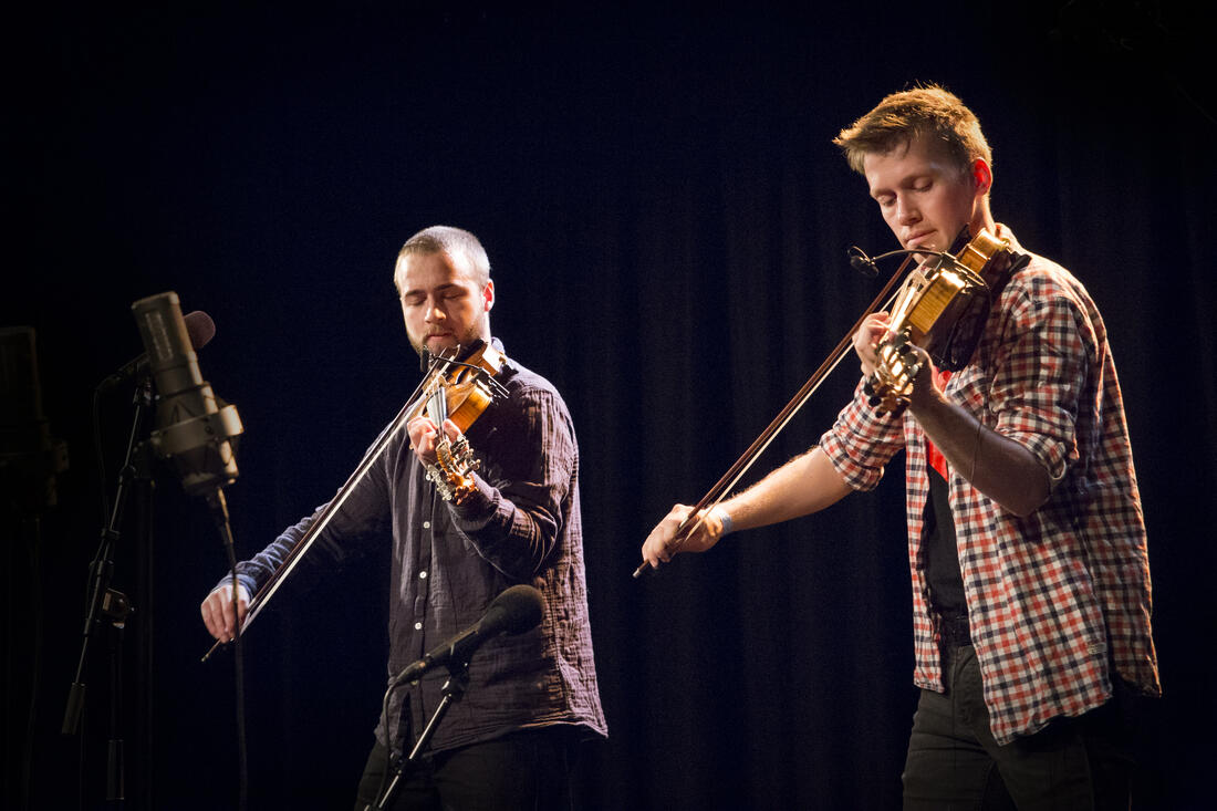 Odde & Holmen er årets unge folkemusikere