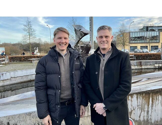 Per Mernelius (til høyre) overtar stillingen som Country Manager i Danmark fra Kasper Thomsen. Foto: Geminor