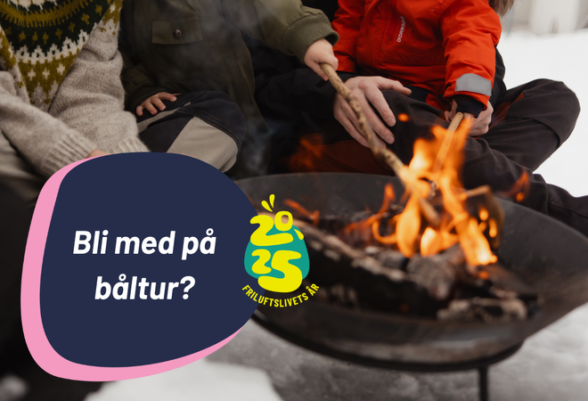 Familie  griller på bål.