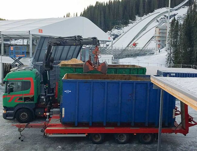 Levering av bioenergi i Granåsen. Foto: Magne Løfaldli