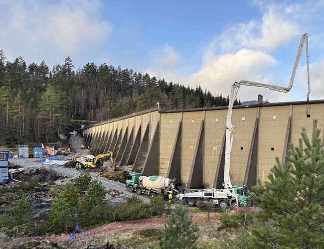 Ved å bruke lavutslippsbetong i stedet for vanlig betong i dette prosjektet reduseres CO₂-avtrykket fra rundt 3 300 tonn til om lag 2 100 tonn. Foto: Å Energi