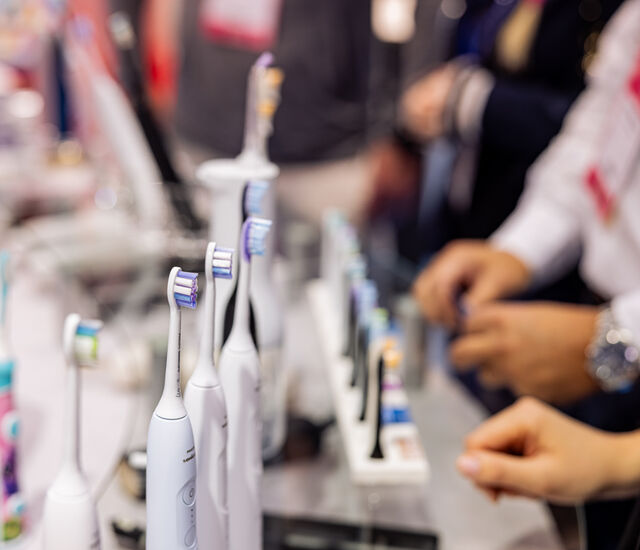 Image of tooth brushes at Riksstämman and Swedental 2024. Photo: Natalie Greppi.