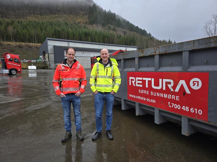 Drifsleiar Aasmund i Retura Søre Sunnmøre og driftsleiar Bjarne VØR