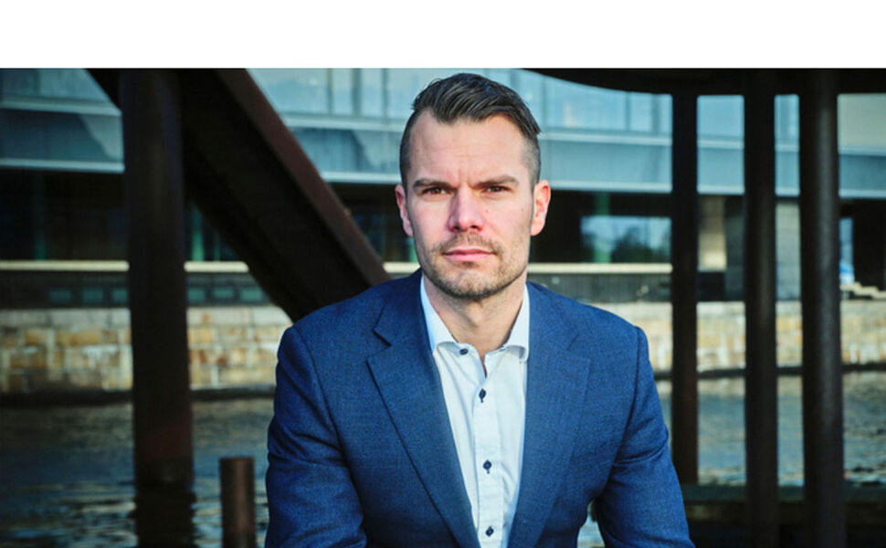 – Vår innovative serviceplan er spesialutviklet for virksomheter som er avhengige av uavbrutt strømforsyning, sier Gustav Gustavsson, VP Services i Schneider Electric Norden og Baltikum. Foto: Schneider Electric