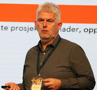Sigmunn Sørensen, direktør for eiendomsforvaltning i Bonord, i aksjon under Energismartkonferansen i mars. Foto: EFO