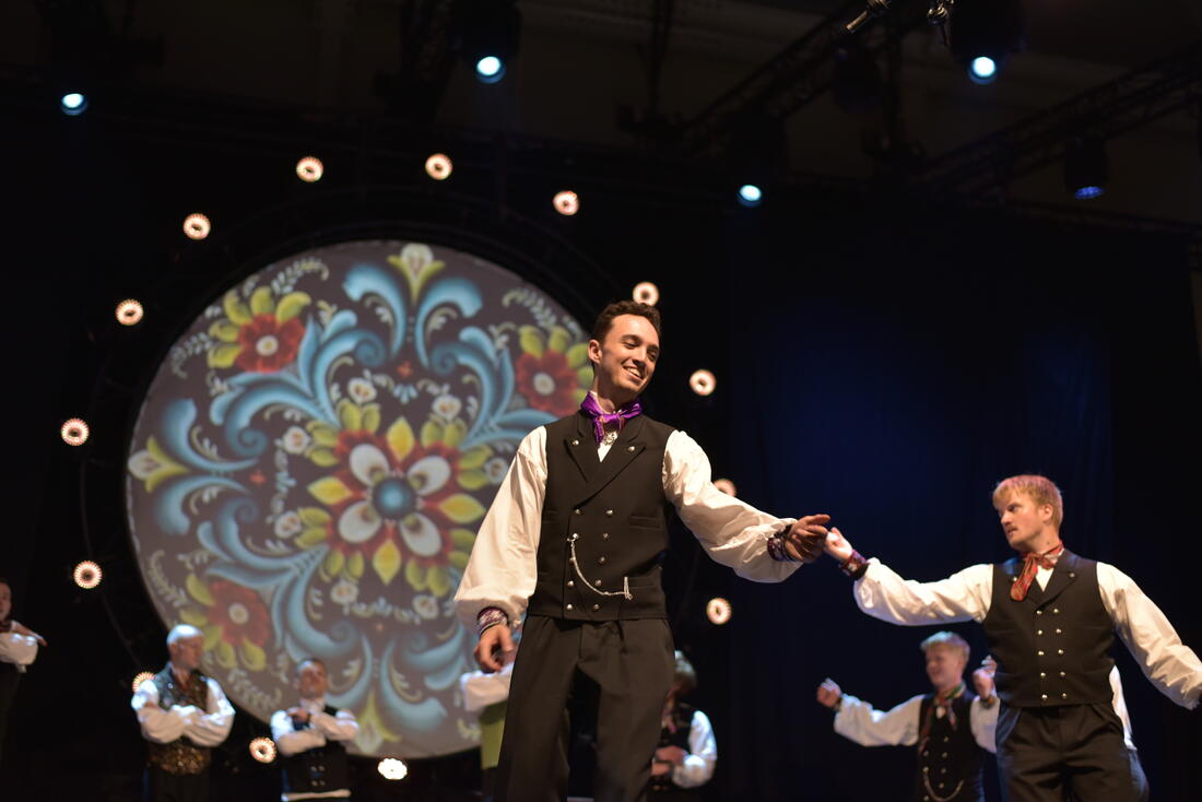 Bulder og brak vann i fjor lagdans senior, på delt førsteplass med Papalooks. Begge laga skal delta i år også. Foto: Isa Holmgren/FolkOrg