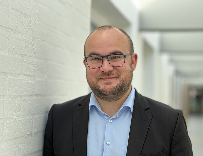 – Mitt fokus blir å støtte de nasjonale teamene både før og under kundemøter og forhandlinger – og samtidig sikre at vi jobber målrettet mot en langsiktig og bærekraftig vekst, forteller den nye Nordic Sales Development Manager, Kian Vigsø. Foto: Wavin