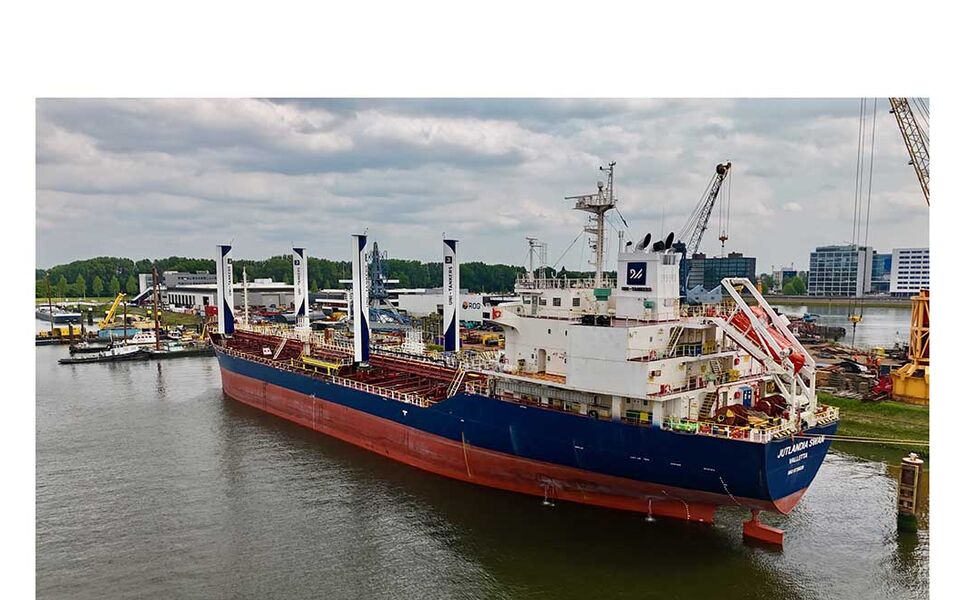 Jutlandia Swan med alle fire vindseil, VentoFoils, montert – klar for neste fase i Cleanship-prosjektet. Foto: Teknologisk Institut