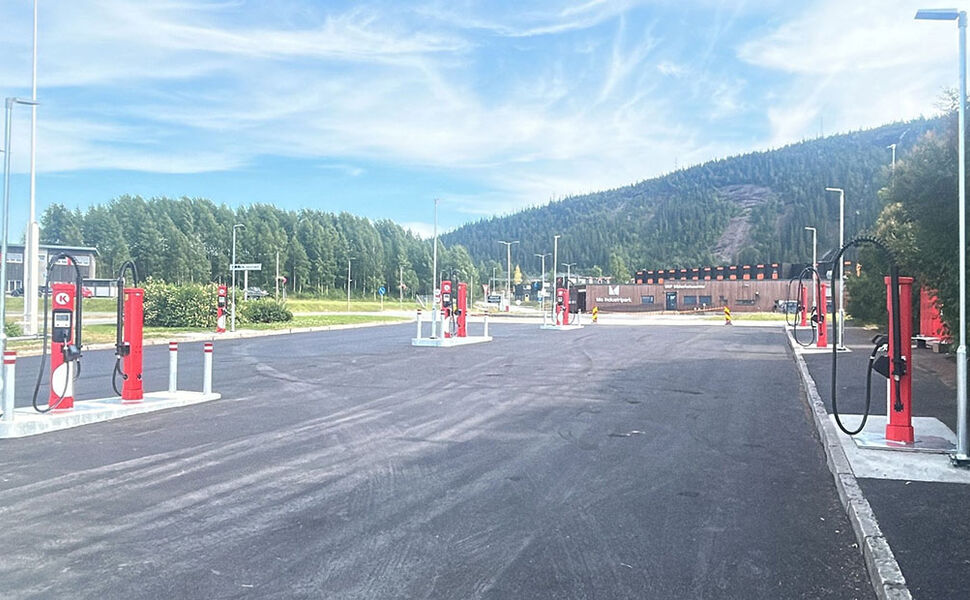 10 nye 400 kW-ladere er på plass på Circle K Mo i Rana. Foto: Circle K