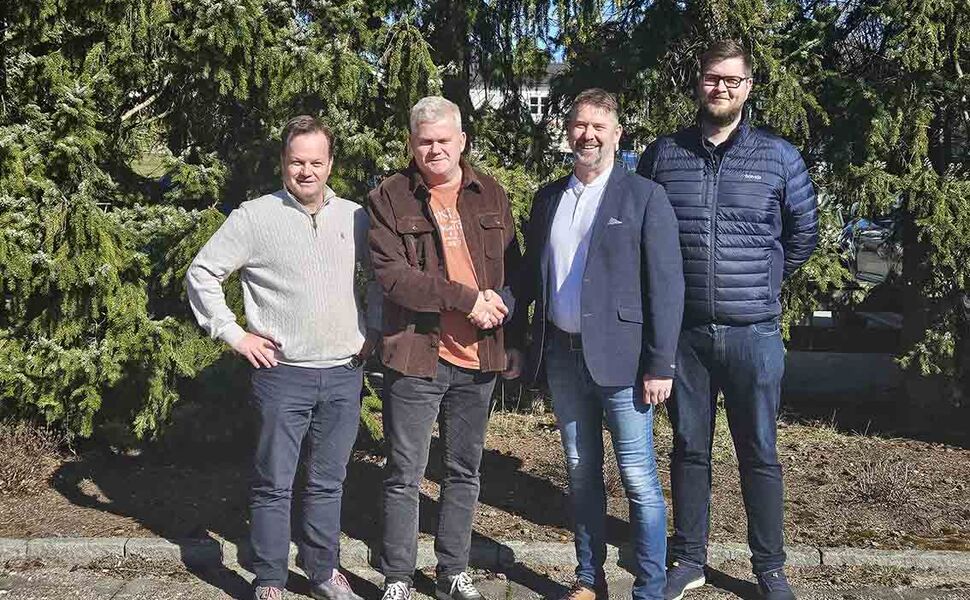 Fra venstre: Henrik Høst (Prosjektleder bygg i Sarpsborg kommune), Lars Henning Olsen (Virksomhetsleder utbygging i Sarpsborg kommune), Vidar Gulbrandsen (Avdelingssjef Bravida Sarpsborg elektro) og Eirik Blindheim Johansen (Prosjektleder Bravida Sarpsborg). Foto: Bravida