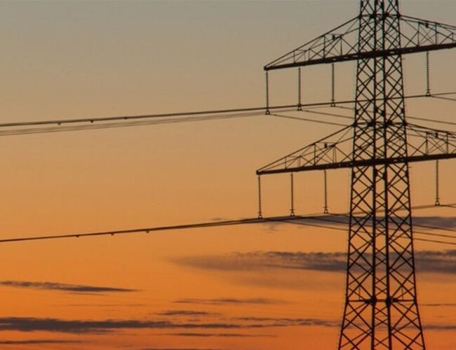 På oppdrag for Fornybar Norge har Sopra Steria og Æge Energy utarbeidet en rapport som viser hvordan det er mulig å halvere tiden det tar å få bygget ut nytt strømnett i Norge. Foto: Getty Images