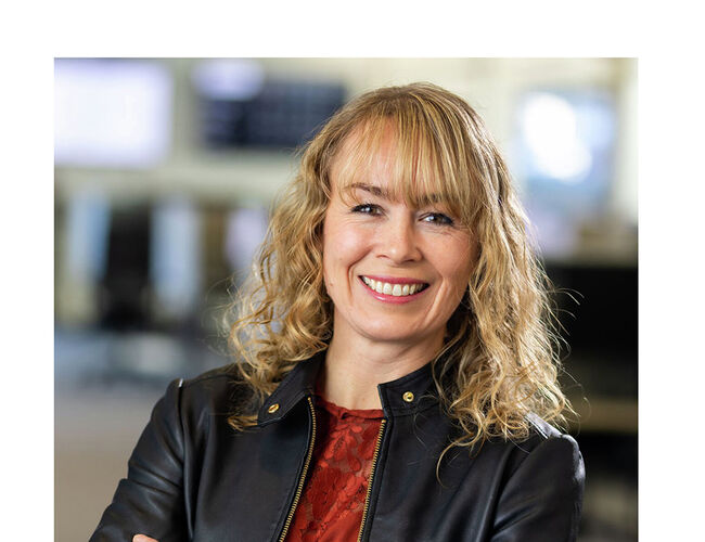 – Når elavgiften kuttes, kuttes også inntektene som sikrer videre drift og investering av fjernvarme. Det setter milliarder av kroner i eksisterende infrastruktur i spill og stopper utbygging av ny fjernvarme, sier Marit Storvik, direktør i Eidsiva Bioenergi. Foto: Lars Martin Bø / ENK