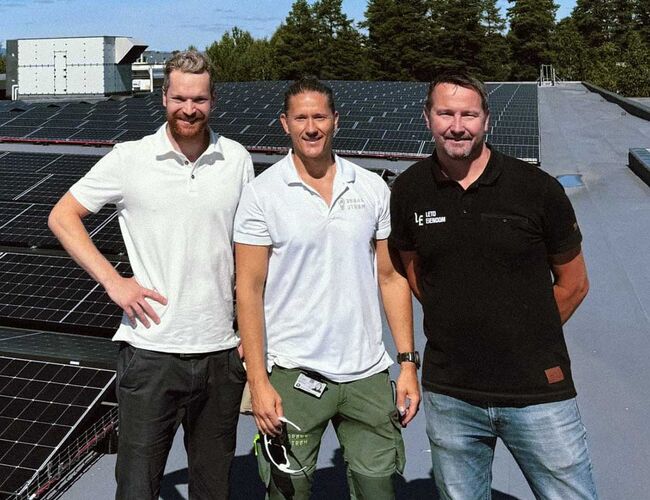 Fra venstre: Ole-Bjørn Horn (Sunday Power), Anders Rekdal (Grønn Strøm) og Trond Ola Rynning (Leto Eiendom). Foto: Sunday Power