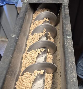 Teltet under ”UKA-25” varmes opp med pellets. Foto: BIOrent