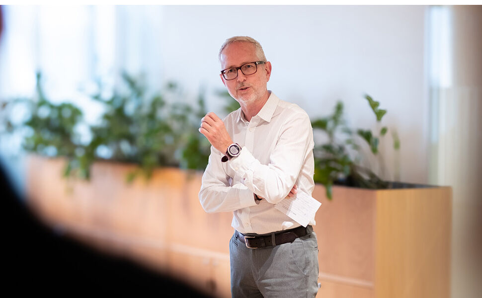 – Fjernvarme er en stabil, fleksibel og klimavennlig energiløsning som fortjener sterkere politisk støtte og bedre rammevilkår, sier  Bård Vegar Solhjell, leder i Fornybar Norge. Foto: Fornybar Norge – Fjernvarme er en stabil, fleksibel og klimavennlig energiløsning som fortjener sterkere politisk støtte og bedre rammevilkår, sier  Bård Vegar Solhjell, leder i Fornybar Norge. Foto: Fornybar Norge