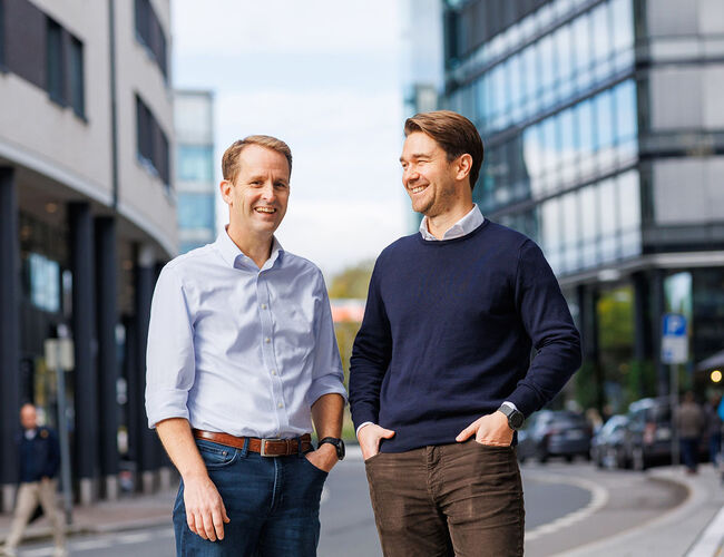 Fra venstre: Peder Sunde, CEO, Placepoint og Jonas Ibsen Brynildsrud, CEO Sunday Power. Foto: Jonathan Vivaas Kise