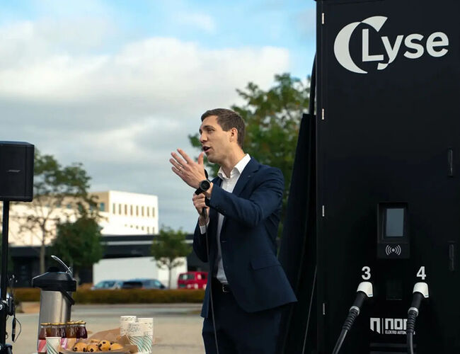 Klimaminister Bjelland Eriksen åpnet laderen tidligere i år. Foto: Lyse Klimaminister Bjelland Eriksen åpnet laderen tidligere i år. Foto: Lyse