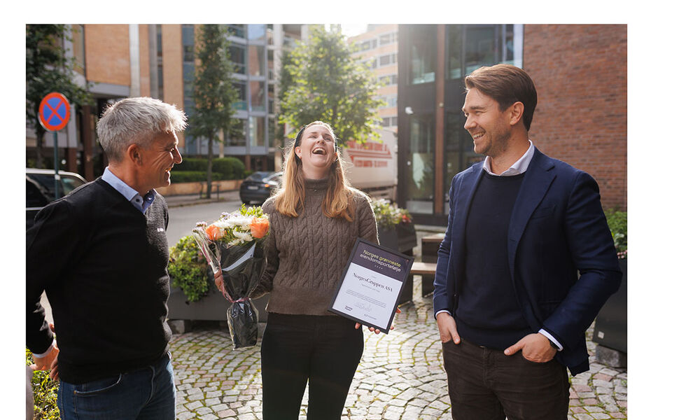 Fra venstre: Lars Erik Olsen, teknisk sjef ASKO Norge; Kristin Melvik Alfstad, teknisk sjef NorgesGruppen Eiendom og Jonas Ibsen Brynildsrud, CEO, Sunday Power. Foto: Jonathan Vivaas Kise Fra venstre: Lars Erik Olsen, teknisk sjef ASKO Norge; Kristin Melvik Alfstad, teknisk sjef NorgesGruppen Eiendom og Jonas Ibsen Brynildsrud, CEO, Sunday Power. Foto: Jonathan Vivaas Kise