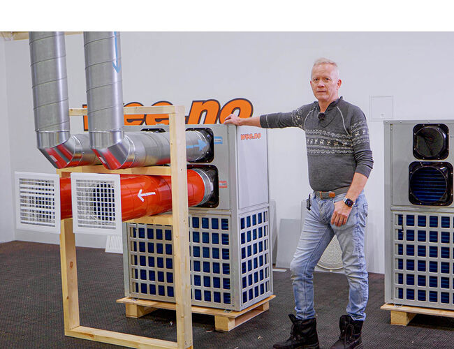 Varmepumpen EcoWee og ansvarlig for produktutvikling i Wee.no, Rune Wee. Foto: Wee.no Varmepumpen EcoWee og ansvarlig for produktutvikling i Wee.no, Rune Wee. Foto: Wee.no