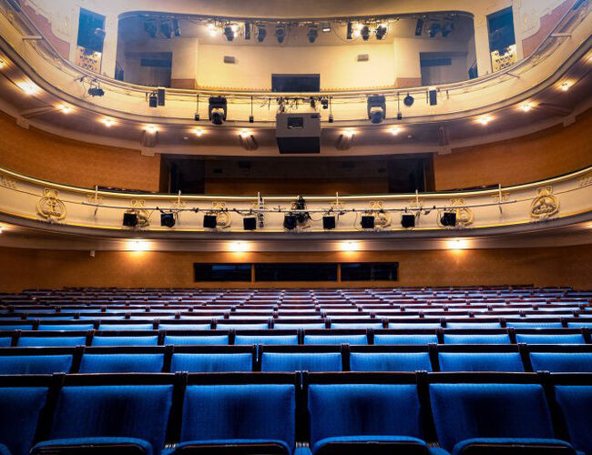 Når det spilles forestillinger på teateret, vil ventilasjonen prioriteres i teatersalen og senkes til et minimum i andre deler av bygget. Foto: Den Nationale Scene.