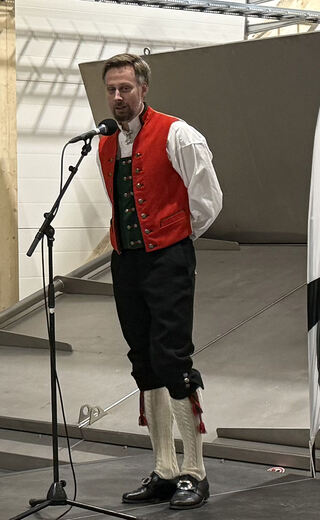 Driftssjef for biogassanlegget Øyvind Birkeland ønsket velkommen til markeringen. Foto: BIR