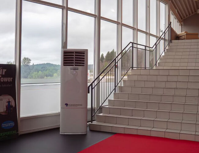 Animair Sigma Tower i inngangspartiet til Sørlandets Travpark. Foto: Kinnan Norge