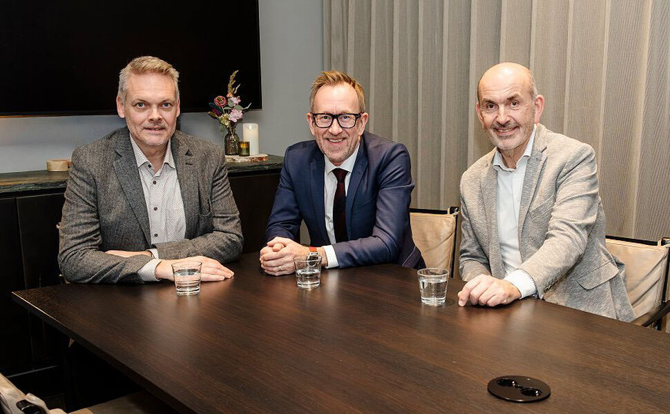 Fra venstre: Carsten Sørensen, adm.dir. i Caverion Danmark; Kim Robert Lisø, konsernsjef i GK og Lars Sjørring, regionsdirektør eksisterende bygg i GK Danmark. Foto: GK Fra venstre: Carsten Sørensen, adm.dir. i Caverion Danmark; Kim Robert Lisø, konsernsjef i GK og Lars Sjørring, regionsdirektør eksisterende bygg i GK Danmark. Foto: GK